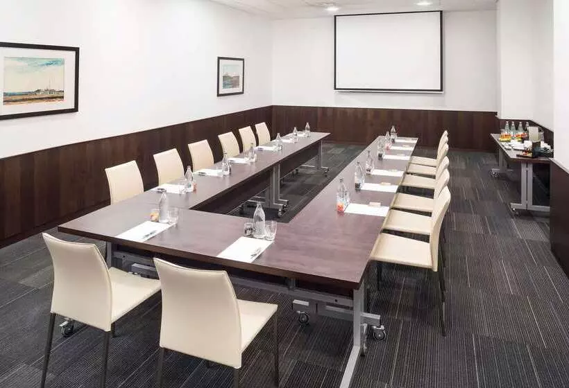 酒店 Melia Barajas