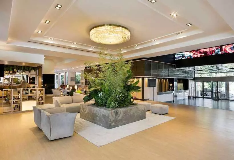 酒店 Melia Barajas