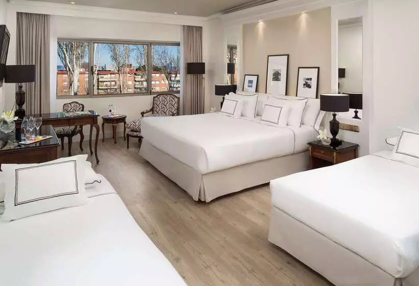 酒店 Melia Barajas