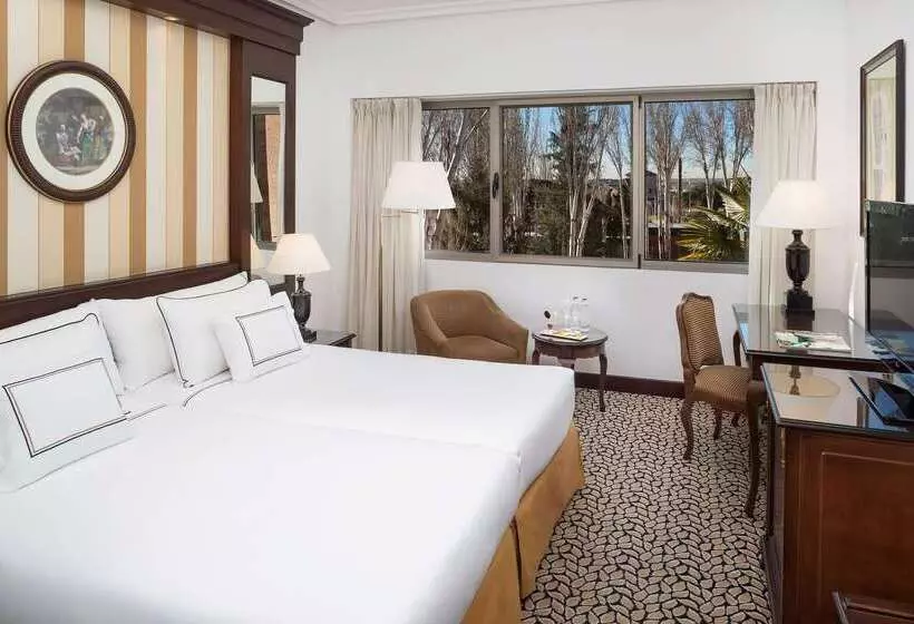 酒店 Melia Barajas