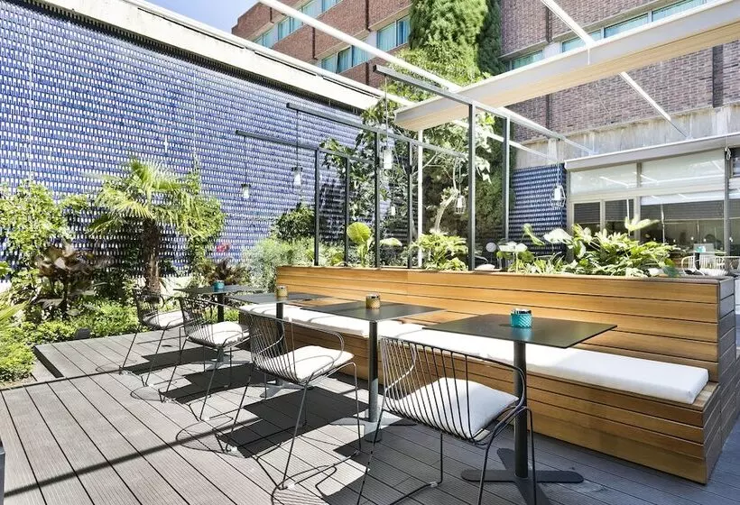 酒店 Melia Barajas