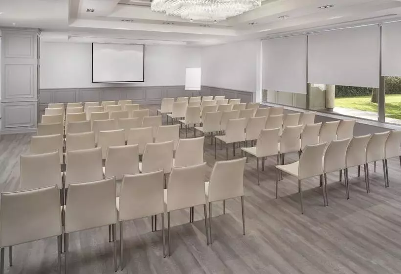 酒店 Melia Barajas