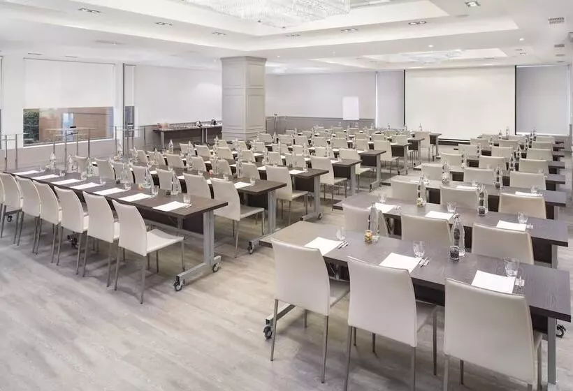 酒店 Melia Barajas