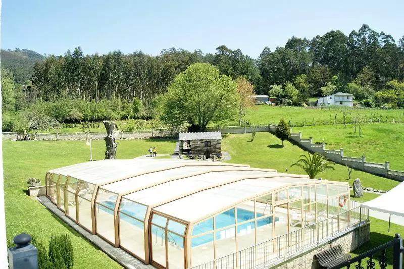 Hotel O Val Do Naseiro