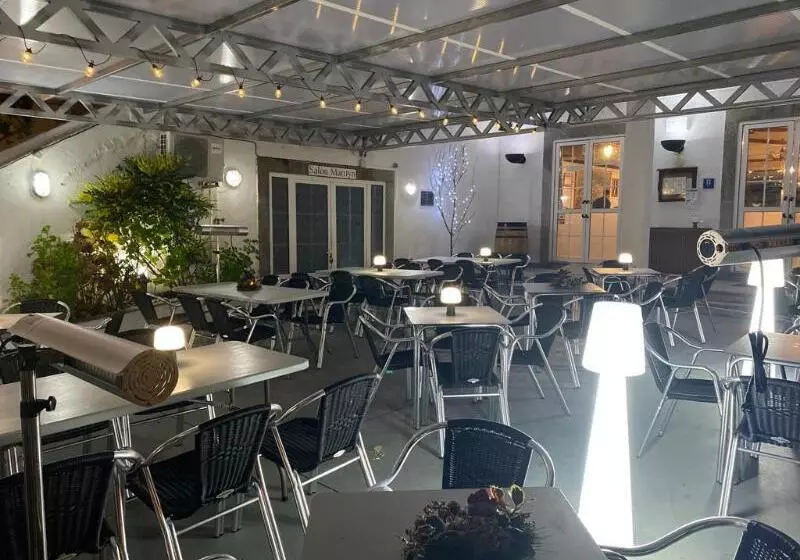 Hotel O Val Do Naseiro