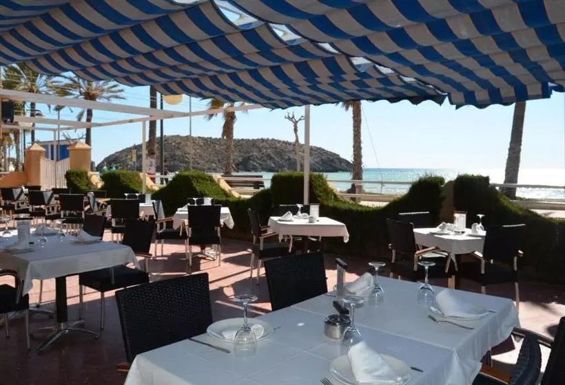 Отель Playa Grande