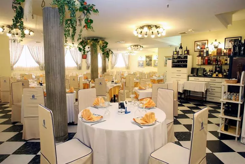 Отель Playa Grande