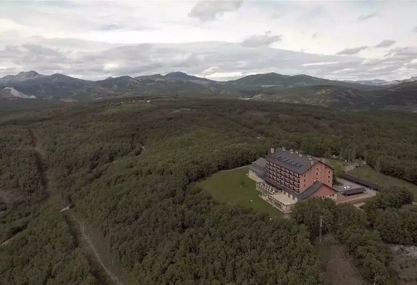 Parador De Cervera De Pisuerga