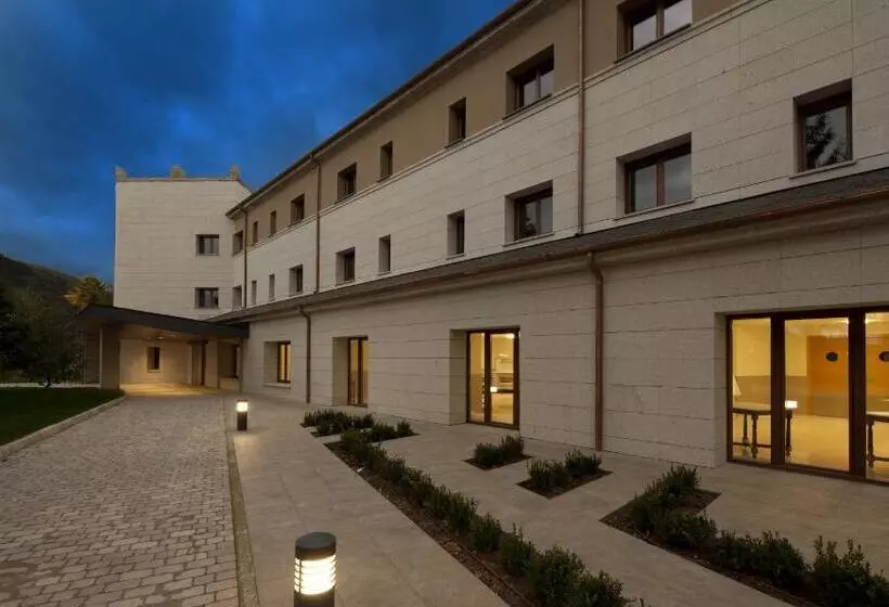 Parador De Villafranca Del Bierzo