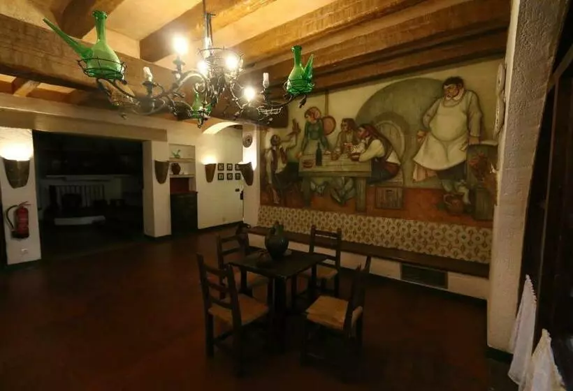 Hostal Del Senglar