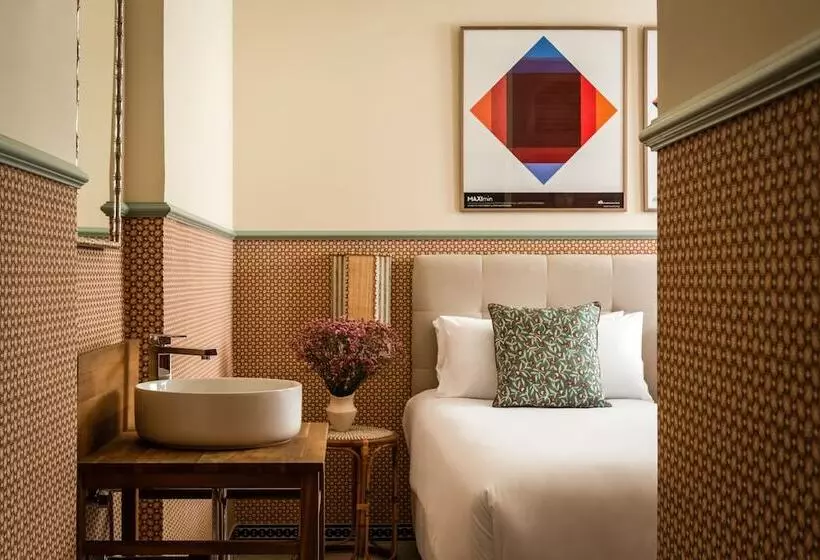 هتل Bypillow Abril