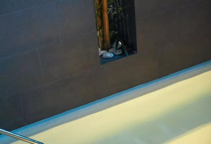 هتل ALEGRIA Plaza Paris SUP