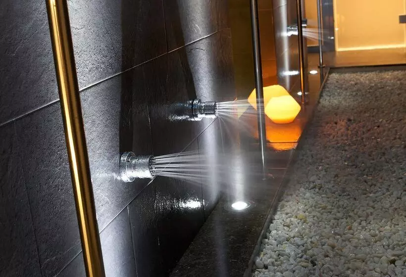 هتل ALEGRIA Plaza Paris SUP