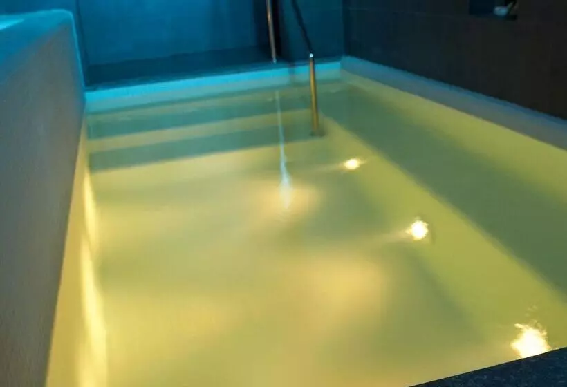 هتل ALEGRIA Plaza Paris SUP