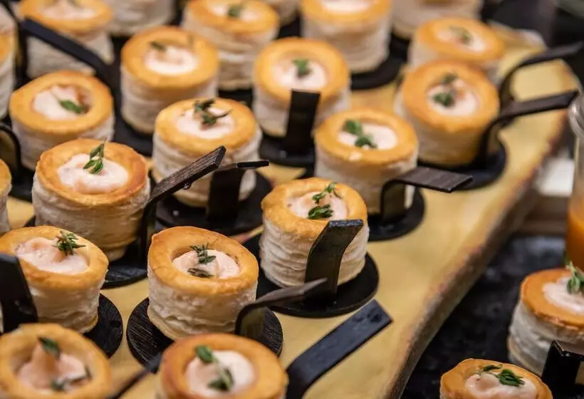 هتل ALEGRIA Plaza Paris SUP