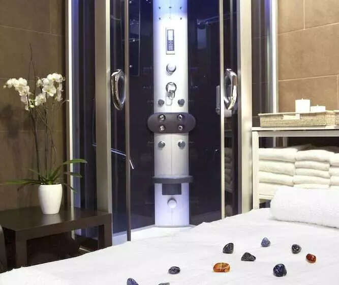 هتل ALEGRIA Plaza Paris SUP