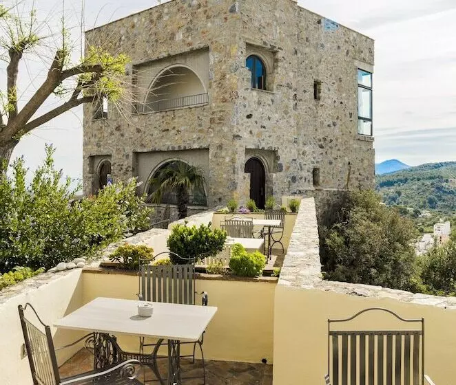 בית מלון כפרי Castillo De Monda