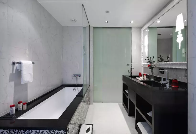 Colón Gran Meliá The Leading Hotels Of The World