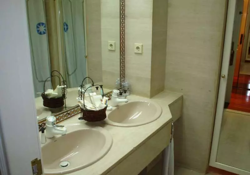 Colón Gran Meliá The Leading Hotels Of The World