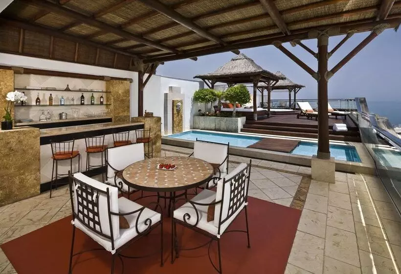 Отель Don Pepe Gran Melia