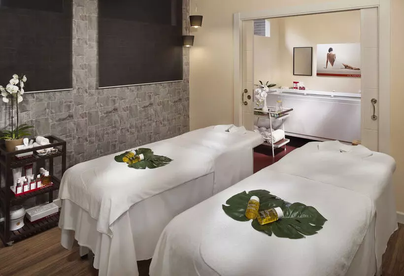 Отель Don Pepe Gran Melia