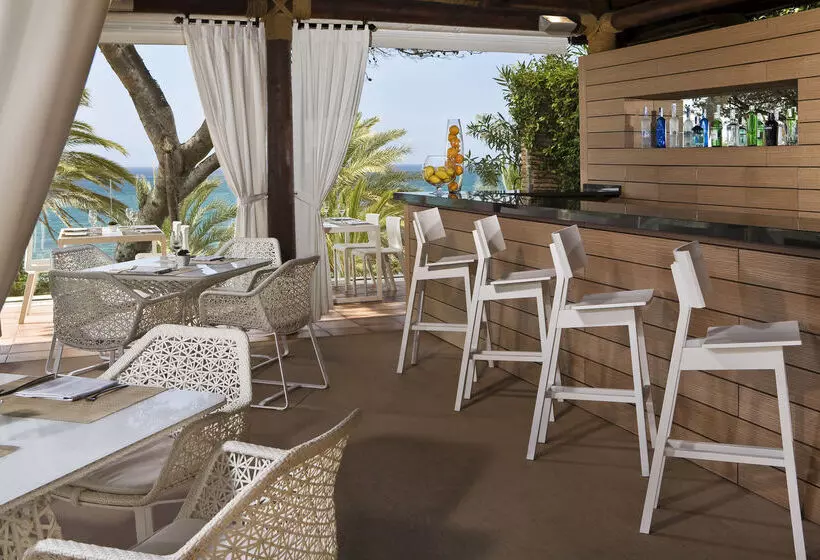 Отель Don Pepe Gran Melia