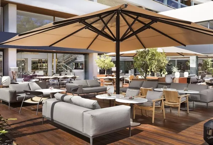 Отель Don Pepe Gran Melia