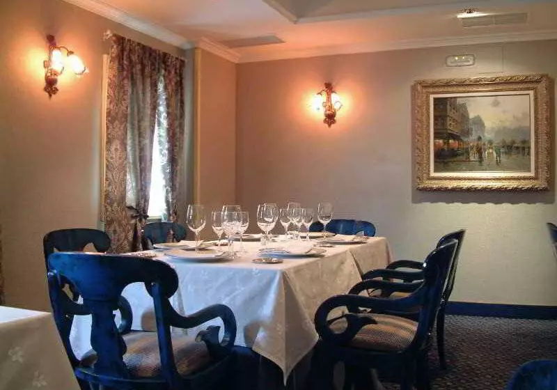 هتل Ebora By Vivere Stays