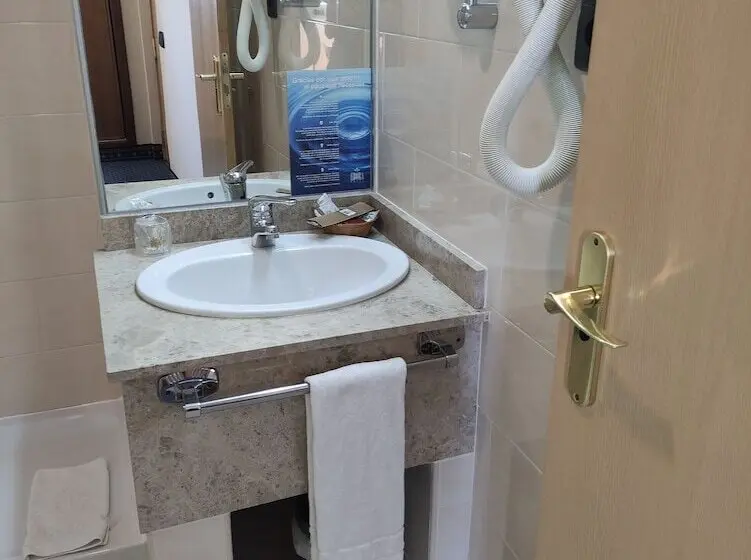 هتل Ebora By Vivere Stays