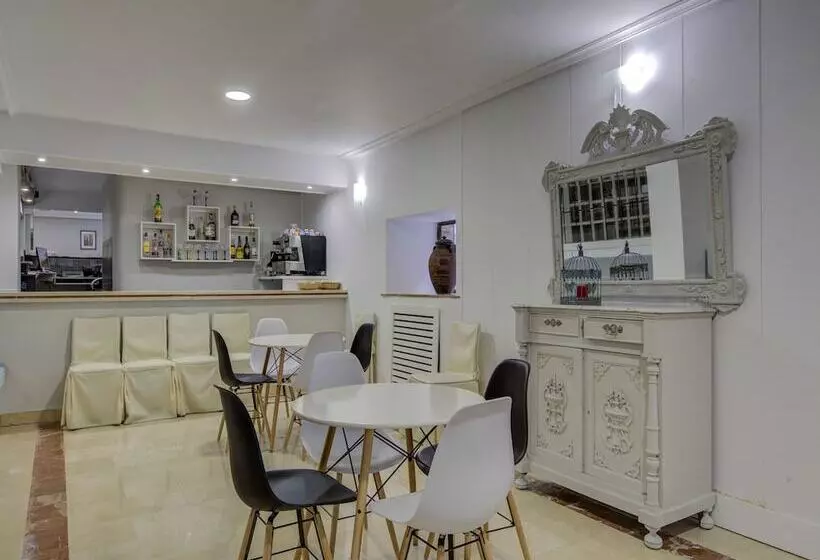 فندق Emperatriz I