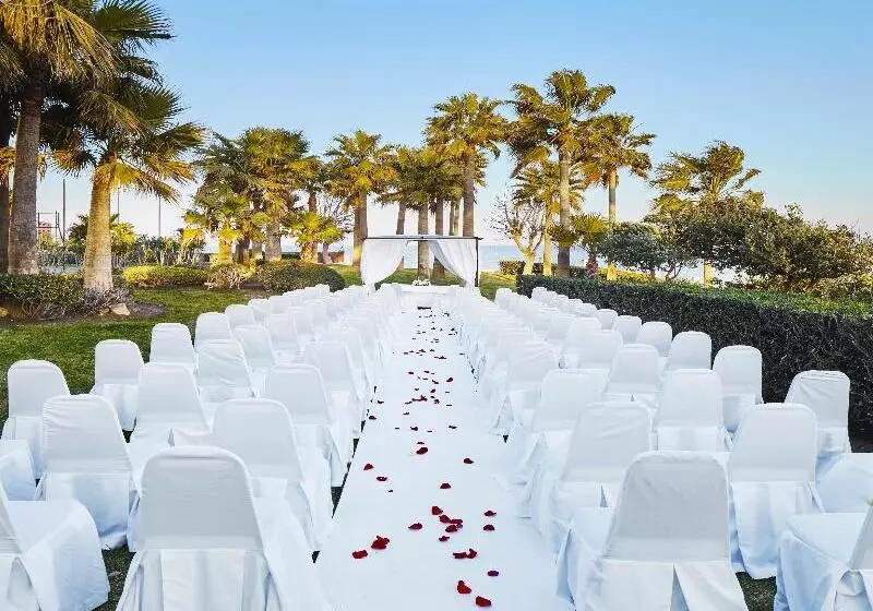 Отель Estival Torrequebrada