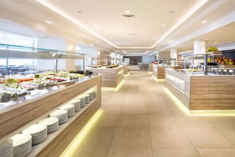 Отель Estival Torrequebrada