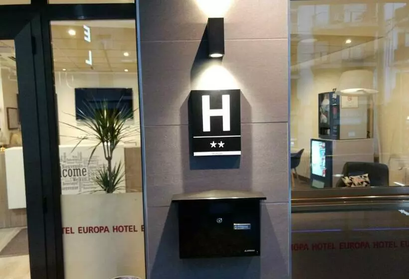 Отель Europa De Figueres