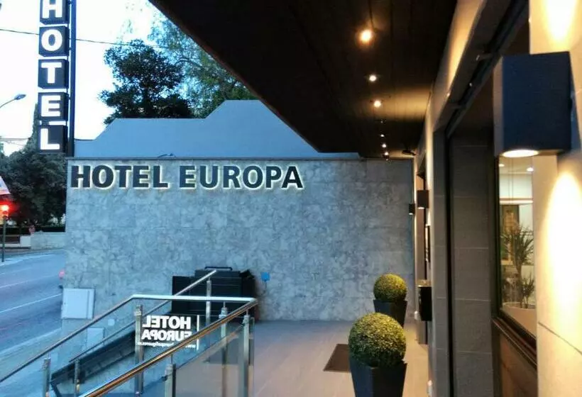 Отель Europa De Figueres