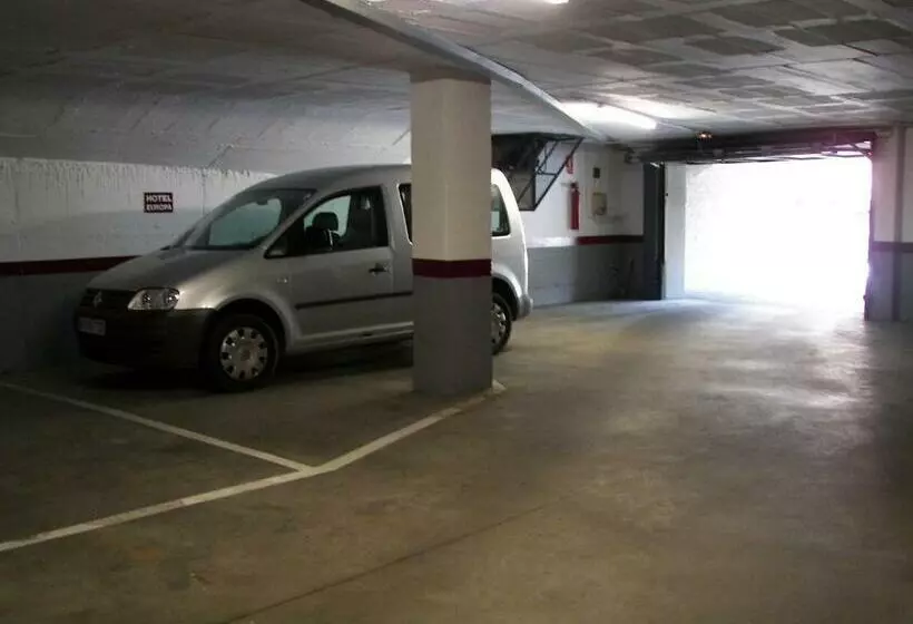 Отель Europa De Figueres