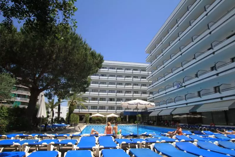 هتل Gran Garbi & Aquasplash