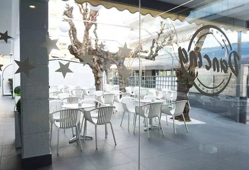 هتل Maria Del Mar