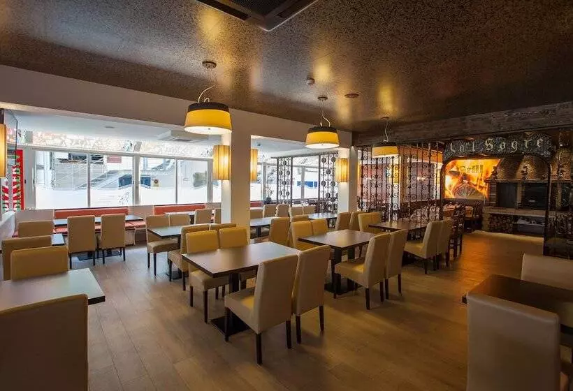 هتل Maria Del Mar