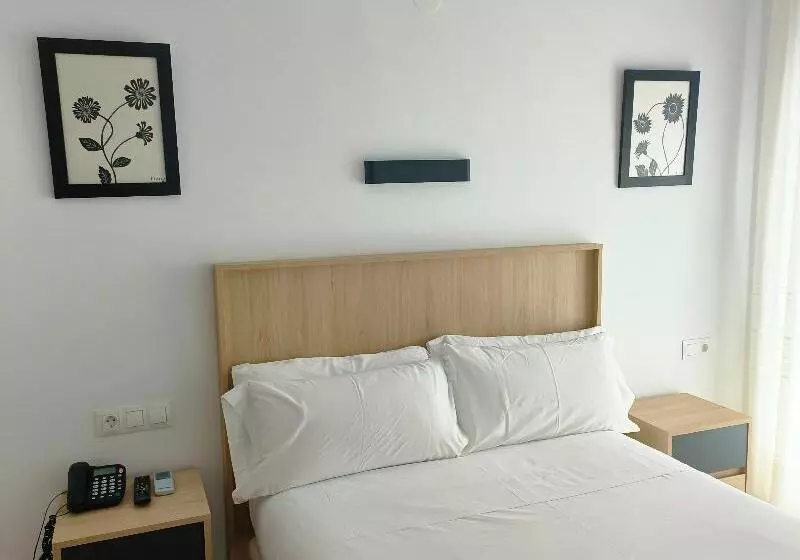 هتل Mediterráneo By Croma