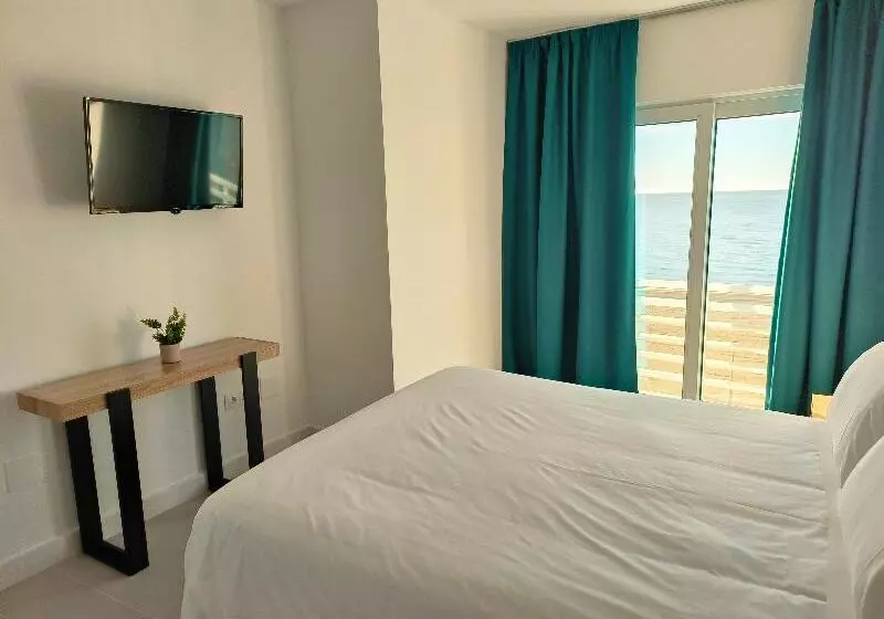 هتل Mediterráneo By Croma