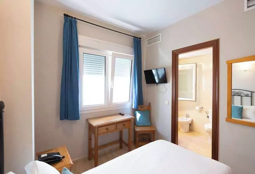 هتل Mediterráneo By Croma