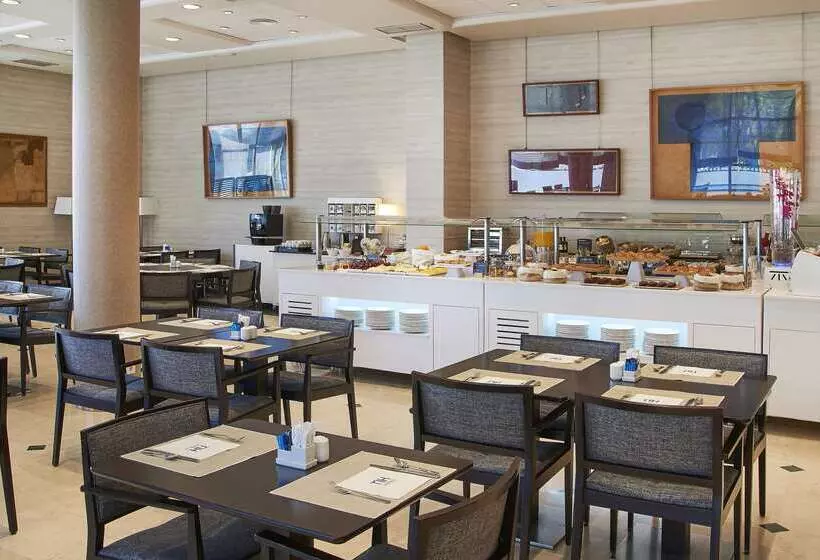 فندق NH Valencia Center