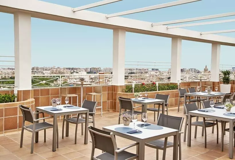 فندق NH Valencia Center