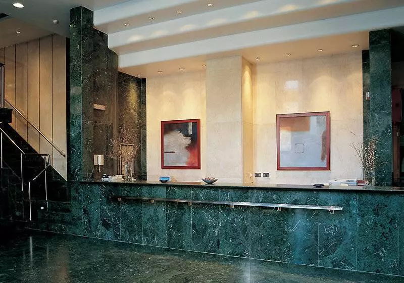 فندق NH Valencia Center