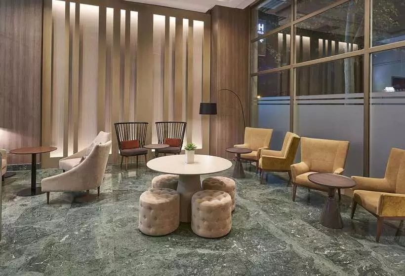 فندق NH Valencia Center