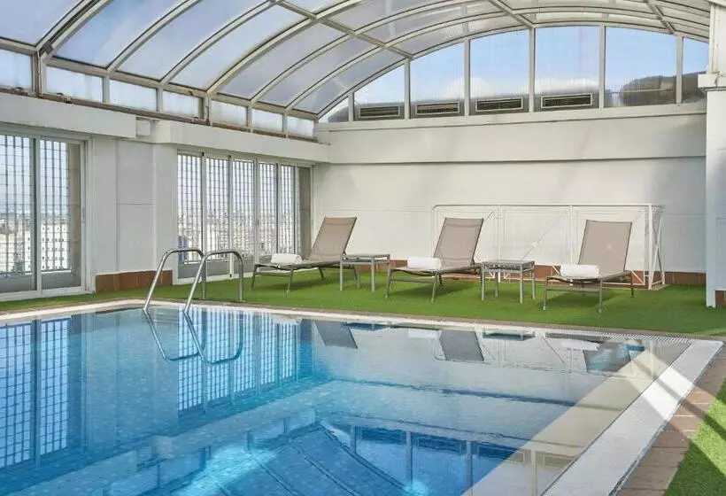 فندق NH Valencia Center