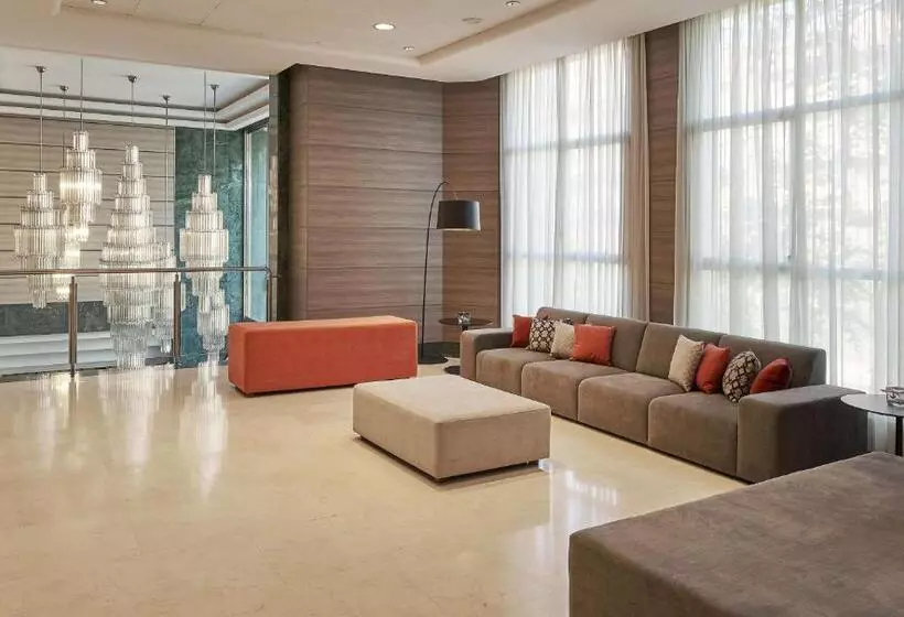 فندق NH Valencia Center