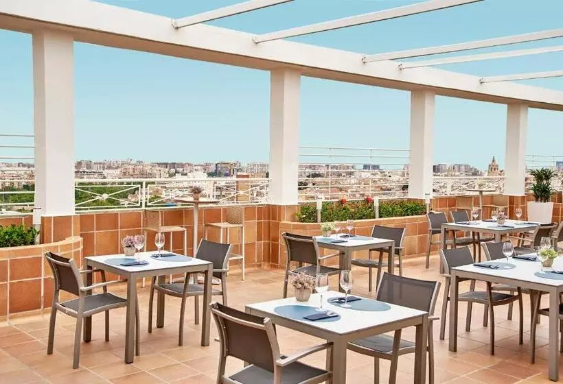 فندق NH Valencia Center