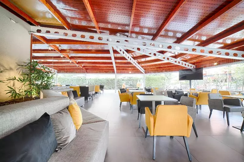 ホテル Ohtels Belvedere