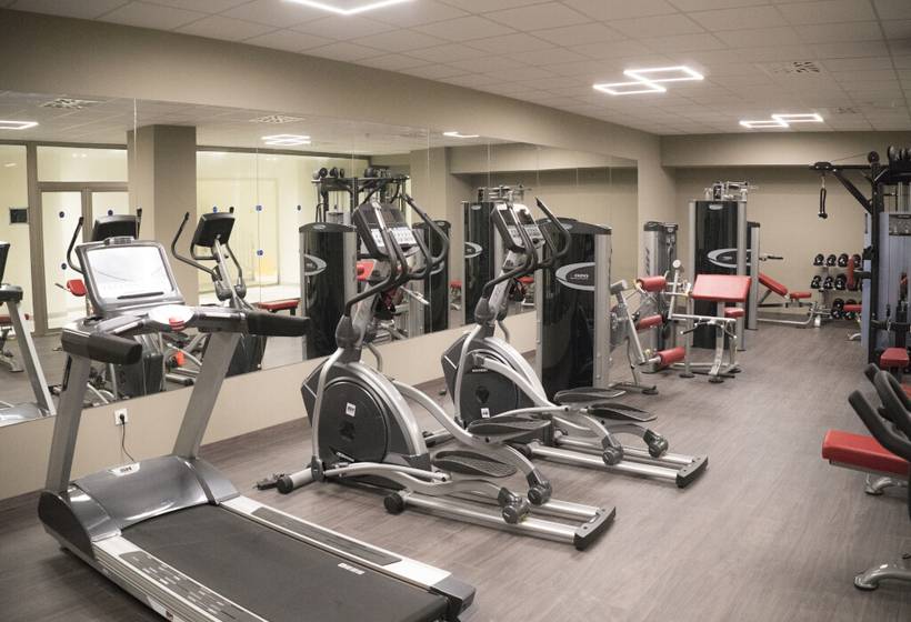 هتل Ohtels Villa Dorada